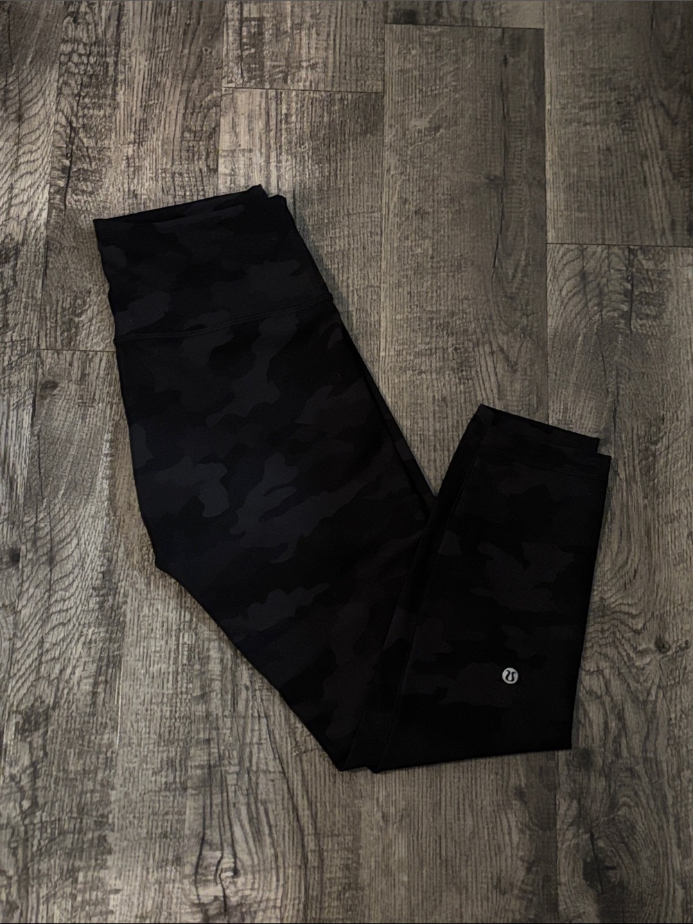 Lululemon WunderTrain 25 Inch Leggings - Black Camo - Size 8